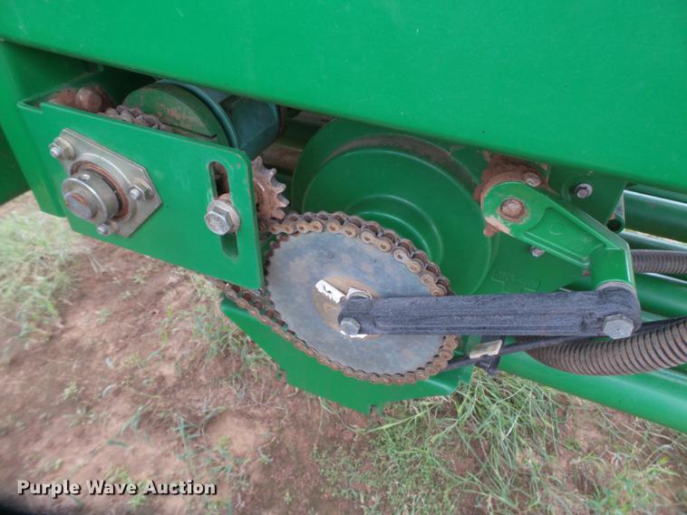 image for item EI9667 2008 John Deere 1890 air seeder