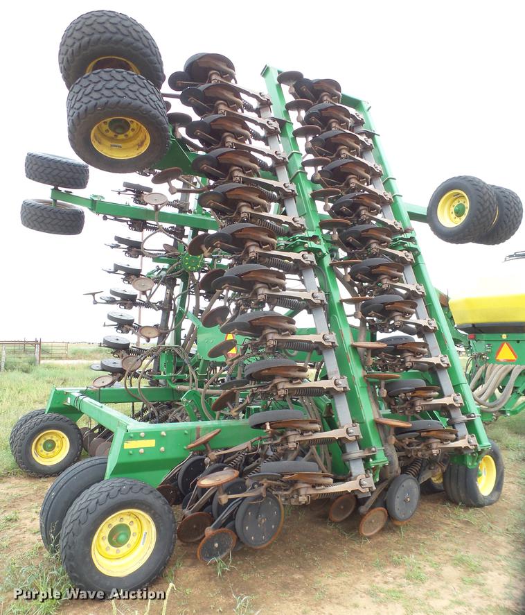 image for item EI9667 2008 John Deere 1890 air seeder