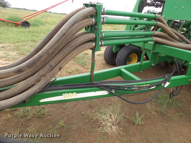 image for item EI9667 2008 John Deere 1890 air seeder