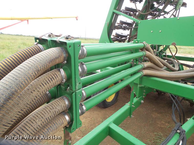 image for item EI9667 2008 John Deere 1890 air seeder