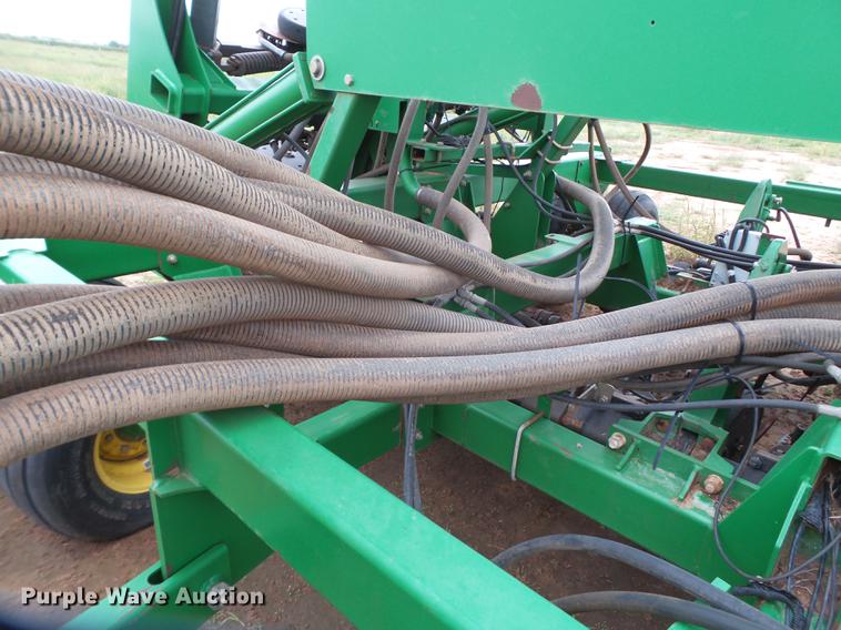 image for item EI9667 2008 John Deere 1890 air seeder