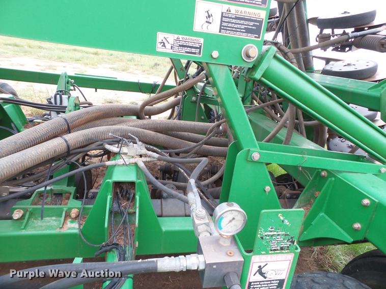 image for item EI9667 2008 John Deere 1890 air seeder