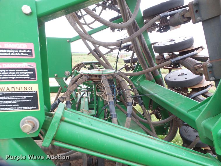 image for item EI9667 2008 John Deere 1890 air seeder