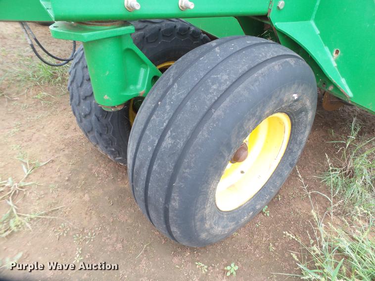 image for item EI9667 2008 John Deere 1890 air seeder