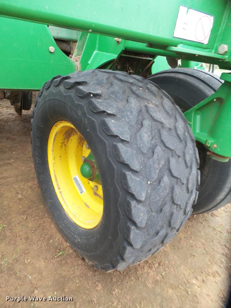 image for item EI9667 2008 John Deere 1890 air seeder