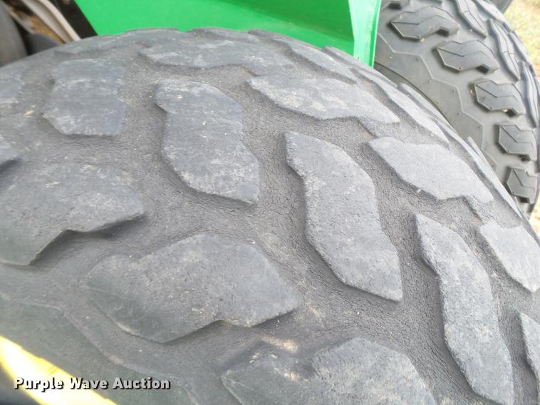 image for item EI9667 2008 John Deere 1890 air seeder