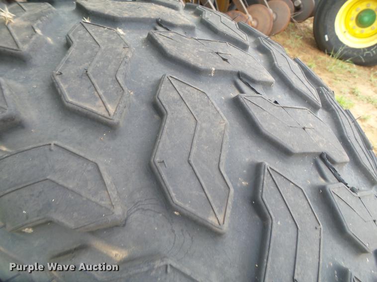 image for item EI9667 2008 John Deere 1890 air seeder