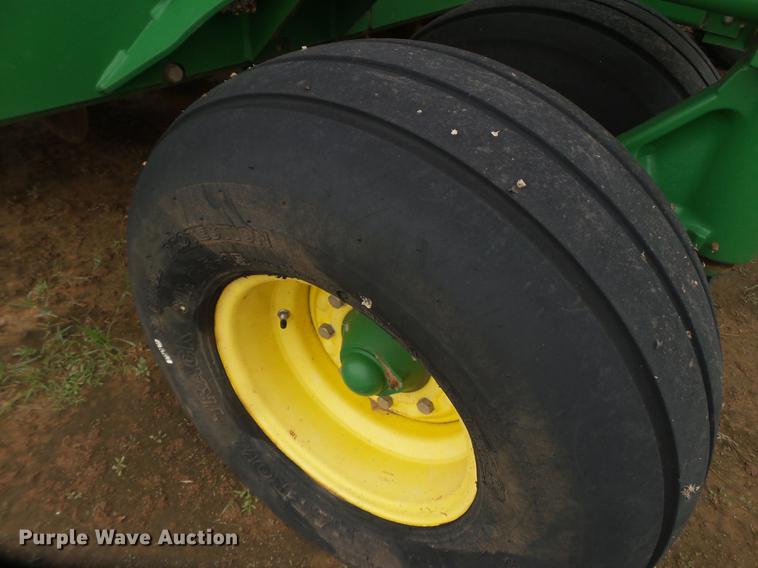 image for item EI9667 2008 John Deere 1890 air seeder