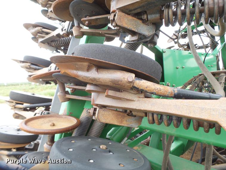 image for item EI9667 2008 John Deere 1890 air seeder