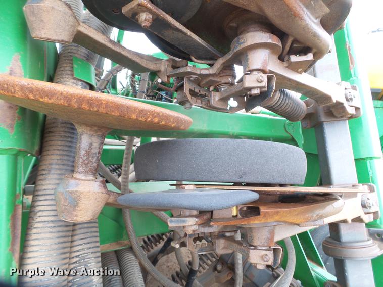 image for item EI9667 2008 John Deere 1890 air seeder