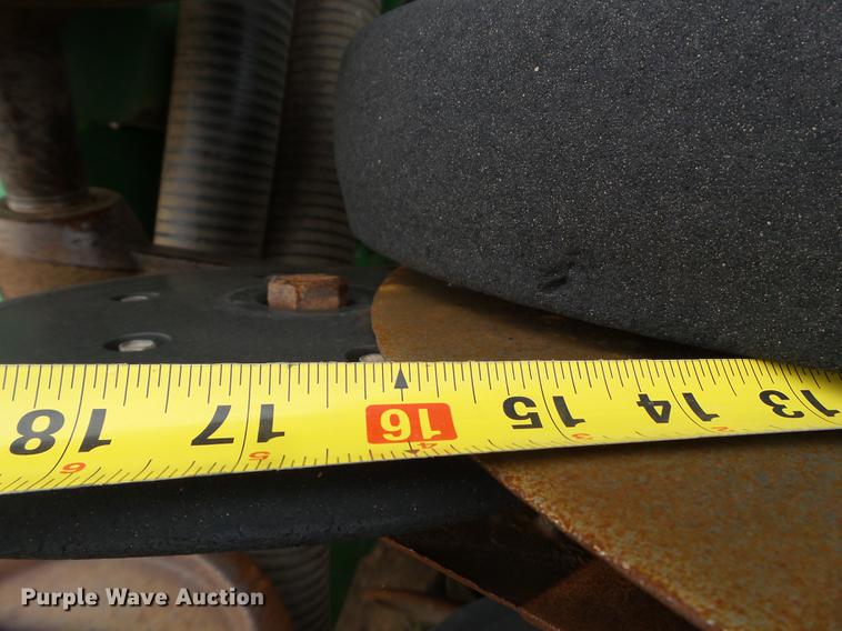 image for item EI9667 2008 John Deere 1890 air seeder