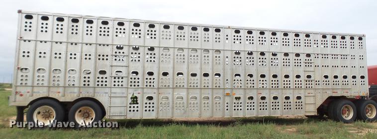 image for item EI9670 1990 Merritt livestock trailer