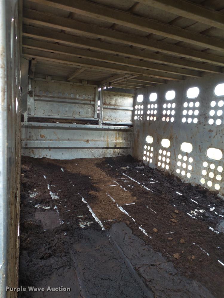 image for item EI9670 1990 Merritt livestock trailer