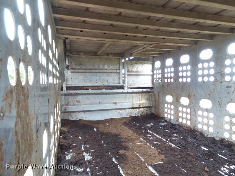 image for item EI9670 1990 Merritt livestock trailer