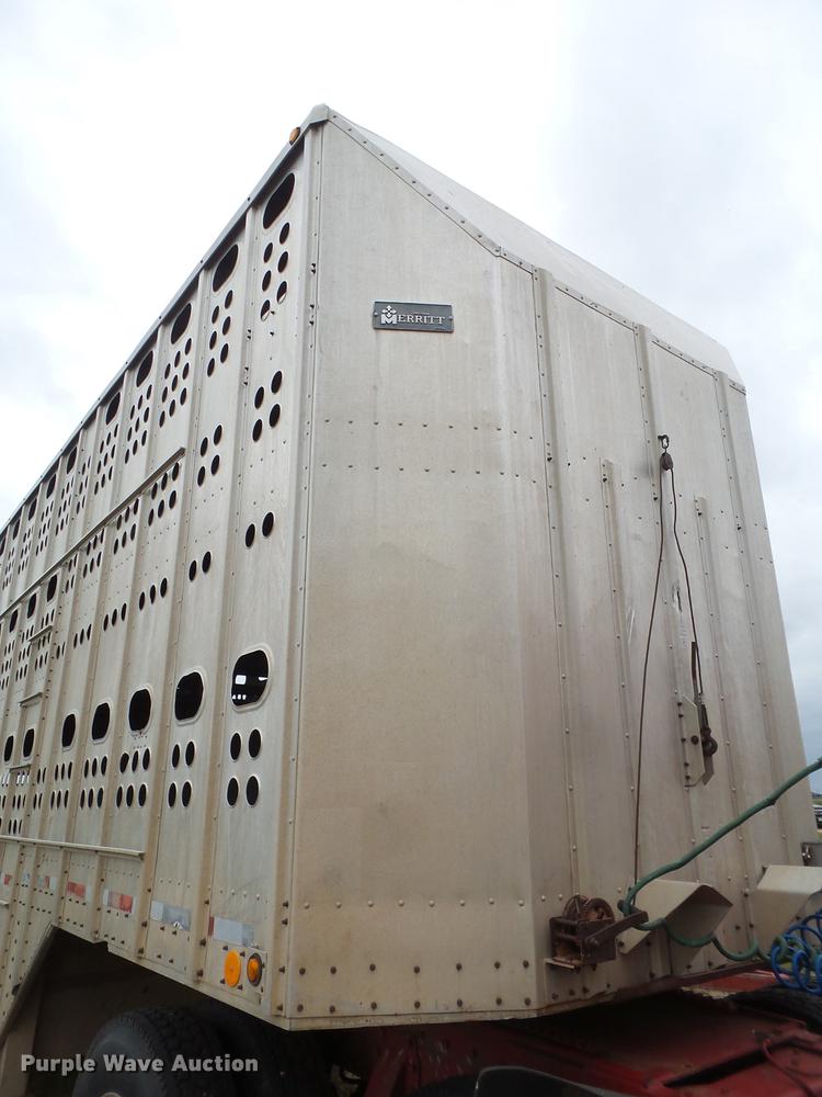 image for item EI9670 1990 Merritt livestock trailer