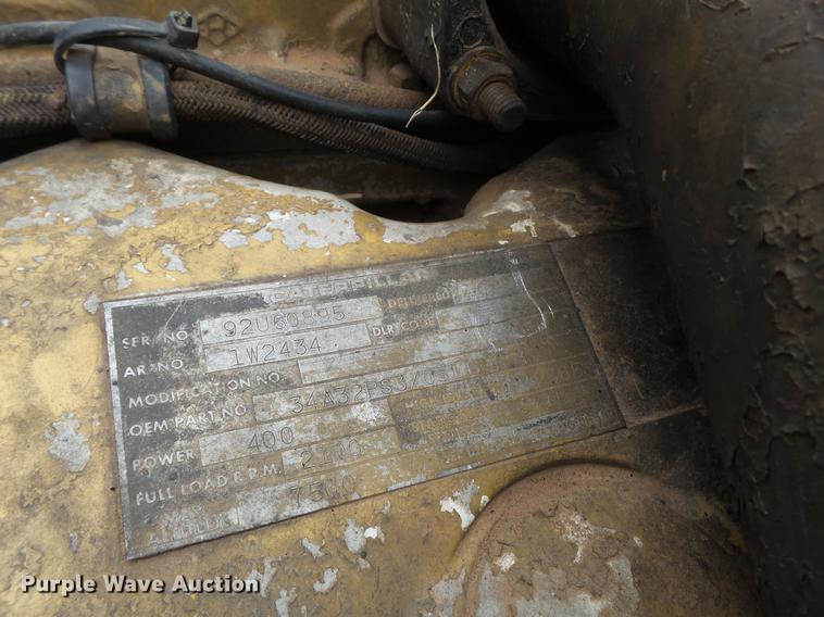 image for item EI9671 1983 Peterbilt 359 semi truck