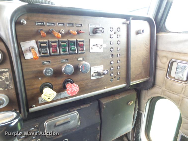 image for item EI9671 1983 Peterbilt 359 semi truck