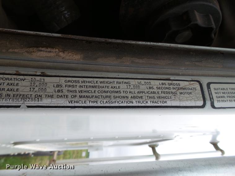 image for item EI9672 1984 Freightliner semi truck