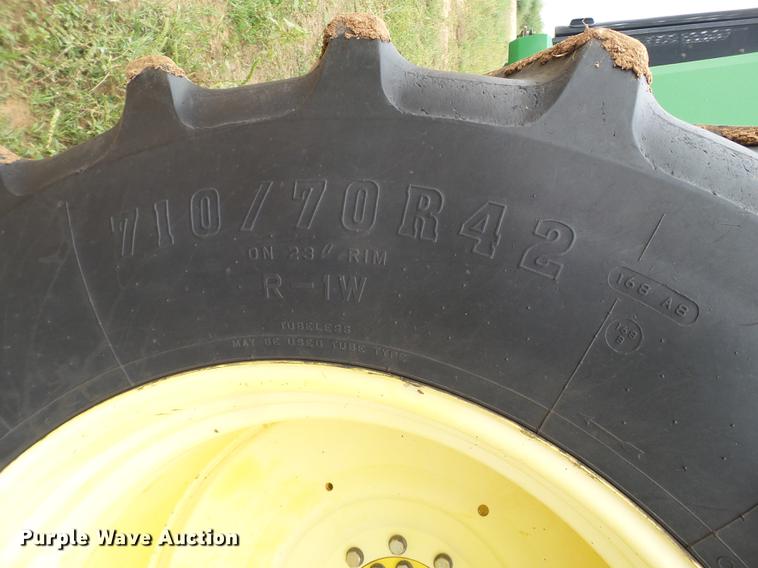 image for item EI9674 2003 John Deere 9420 4WD tractor