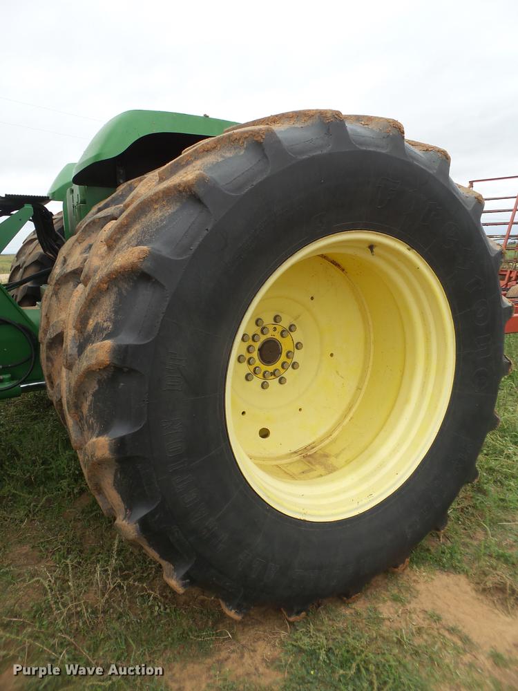 image for item EI9674 2003 John Deere 9420 4WD tractor