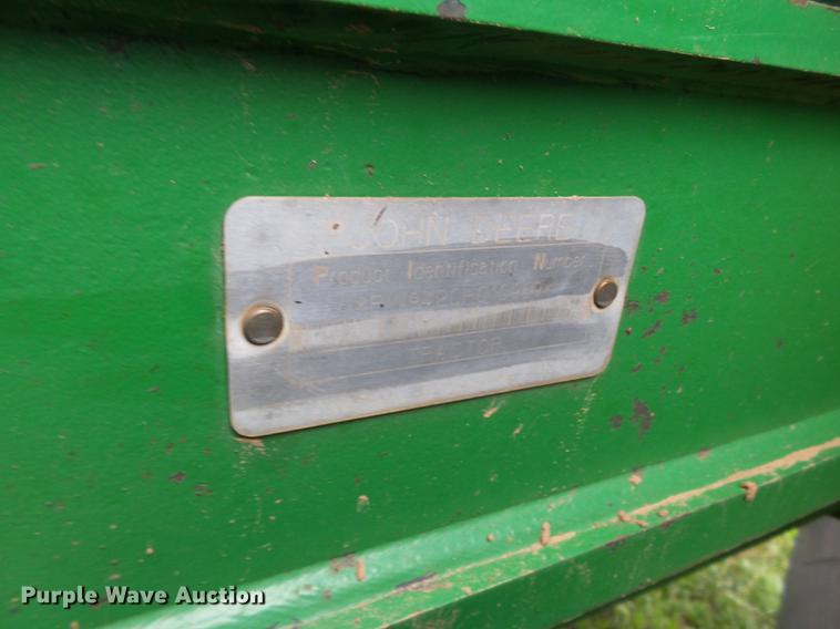 image for item EI9674 2003 John Deere 9420 4WD tractor