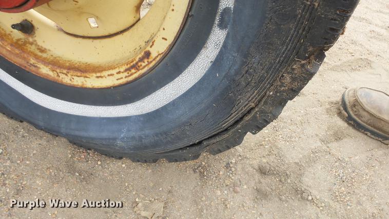 image for item FQ9468 Massey-Ferguson 36 hay rake