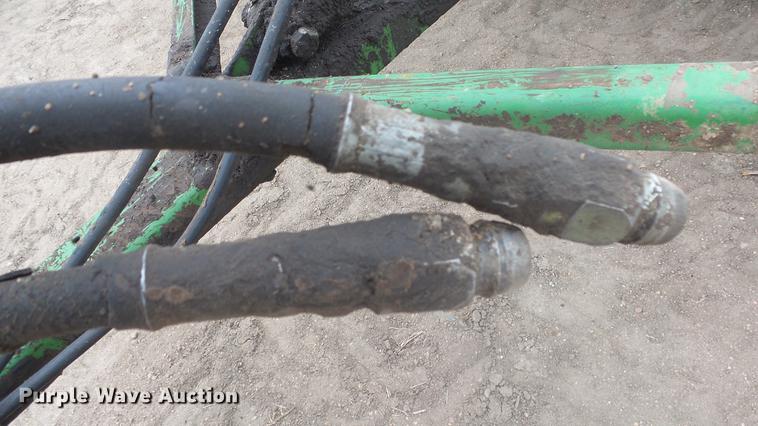 image for item FQ9469 John Deere 8350 grain drill