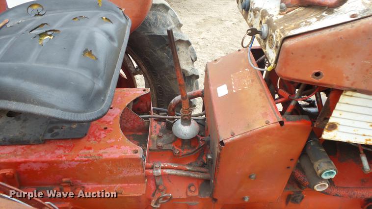 image for item FQ9477 Farmall 340 tractor