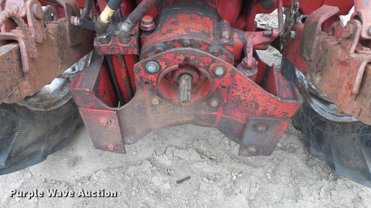 image for item FQ9477 Farmall 340 tractor