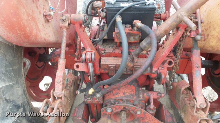 image for item FQ9477 Farmall 340 tractor