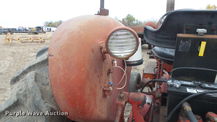 image for item FQ9477 Farmall 340 tractor