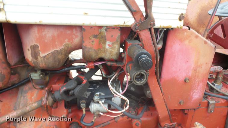 image for item FQ9477 Farmall 340 tractor