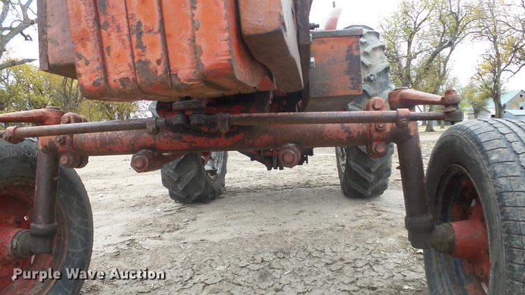 image for item FQ9477 Farmall 340 tractor