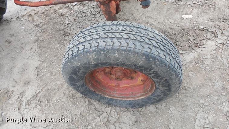 image for item FQ9477 Farmall 340 tractor