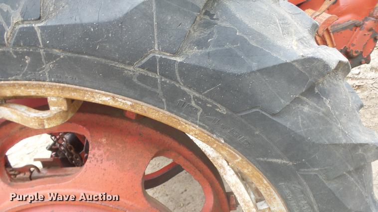 image for item FQ9477 Farmall 340 tractor