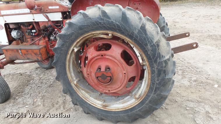 image for item FQ9477 Farmall 340 tractor