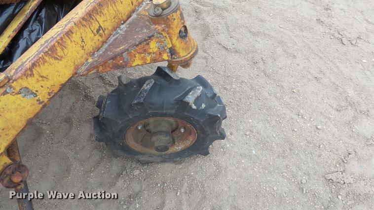 image for item FQ9497 Sickle mower