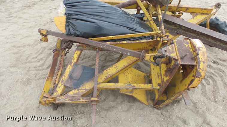 image for item FQ9497 Sickle mower