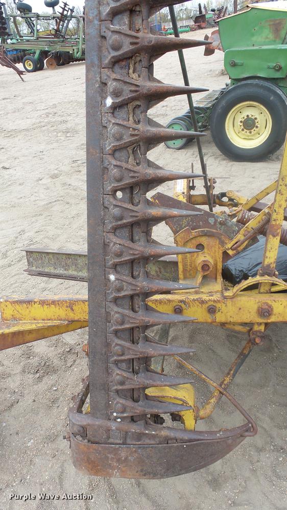 image for item FQ9497 Sickle mower