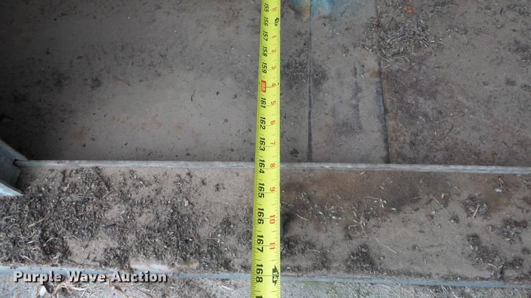 image for item FQ9498 (2) grain bins