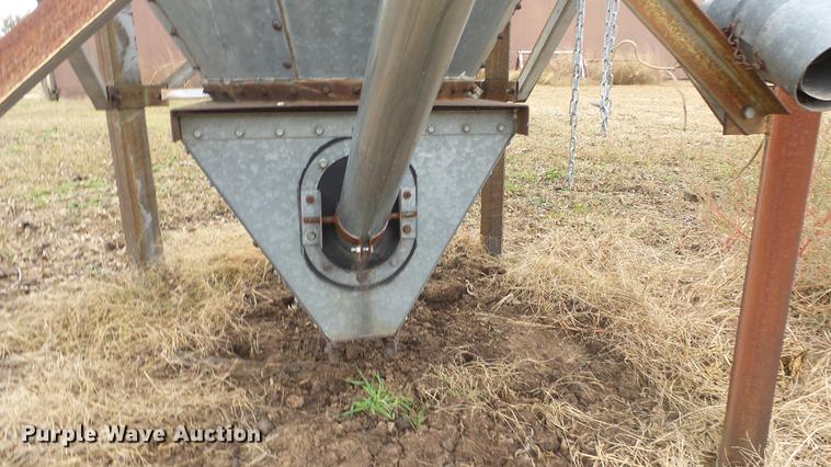 image for item FQ9499 (3) bottom hopper bins