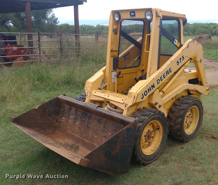 image for item G1348 1987 John Deere 575 skid steer