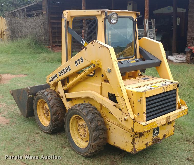 image for item G1348 1987 John Deere 575 skid steer