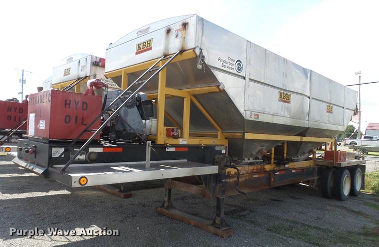 image for item DB7000 2012 KBH fertilizer tender trailer