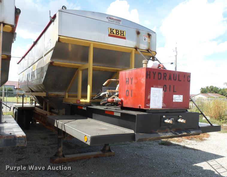 image for item DB7000 2012 KBH fertilizer tender trailer