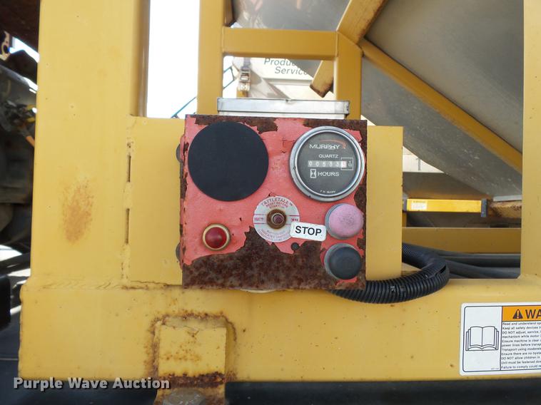 image for item DB7000 2012 KBH fertilizer tender trailer