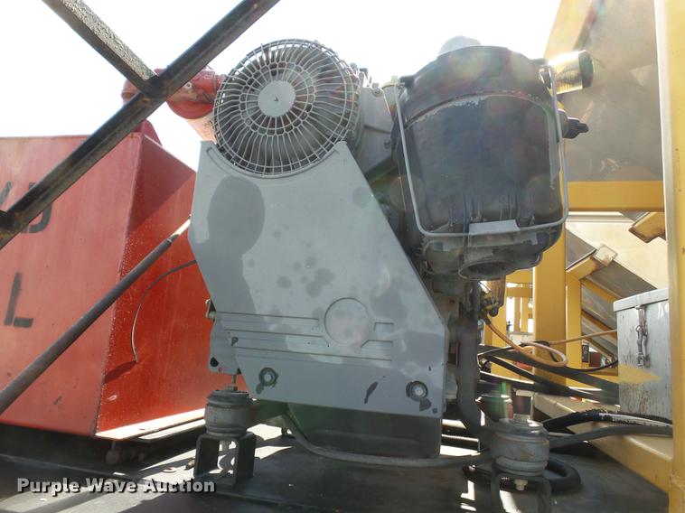 image for item DB7000 2012 KBH fertilizer tender trailer