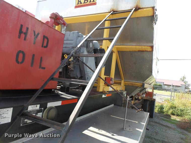 image for item DB7000 2012 KBH fertilizer tender trailer