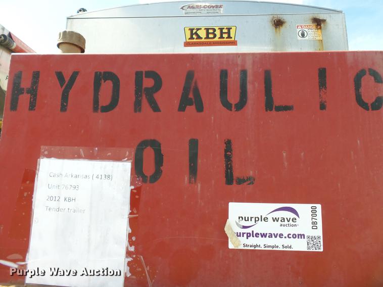 image for item DB7000 2012 KBH fertilizer tender trailer