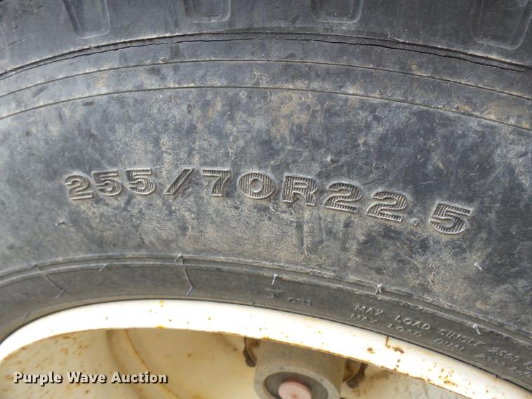 image for item DB7000 2012 KBH fertilizer tender trailer